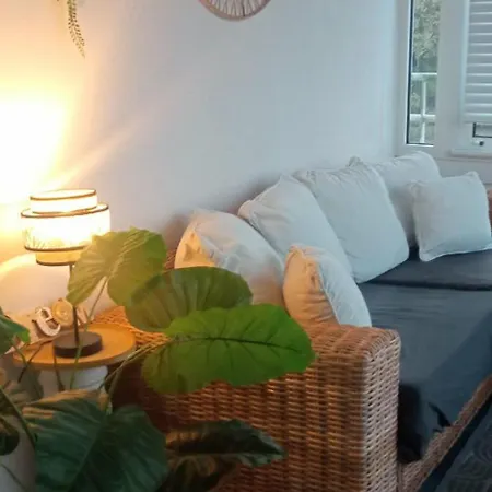L'hibiscus, Avec Piscine Апартаменты *